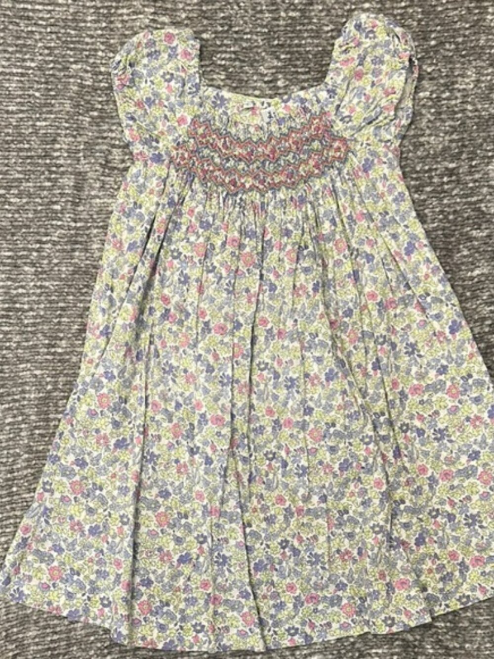 EUC Orient Expressed floral smocked dress size 3/4